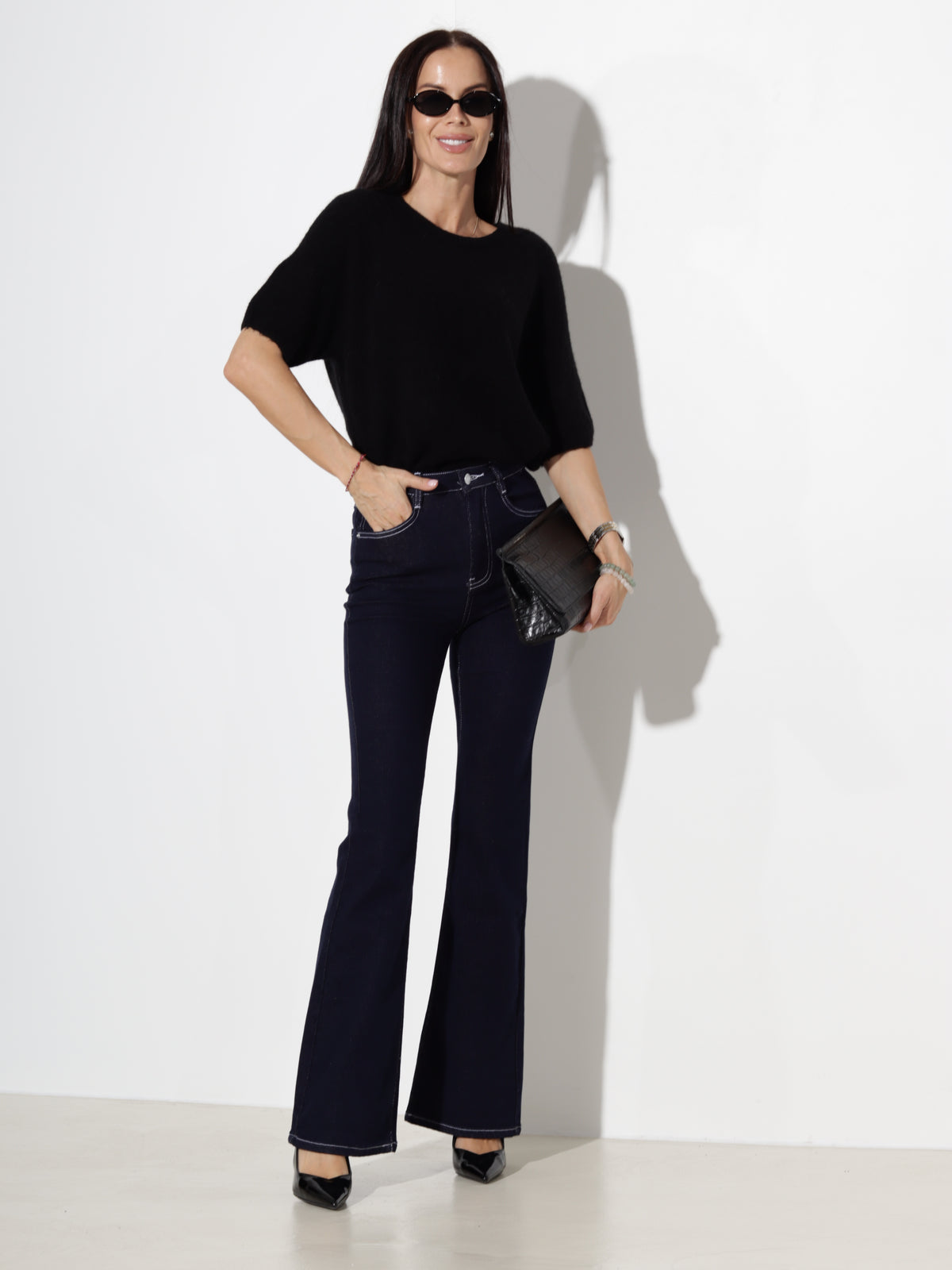 Tumši zilas džinsu bikses "Flare Fit" ar baltu diegu- 20750