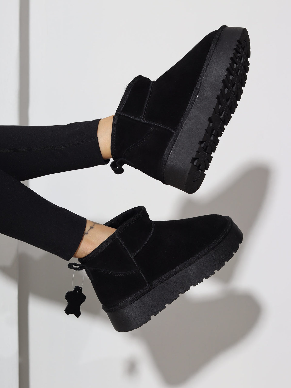 Melni, d/zamšādas mini 'UGG' tipa zābaki - 16476