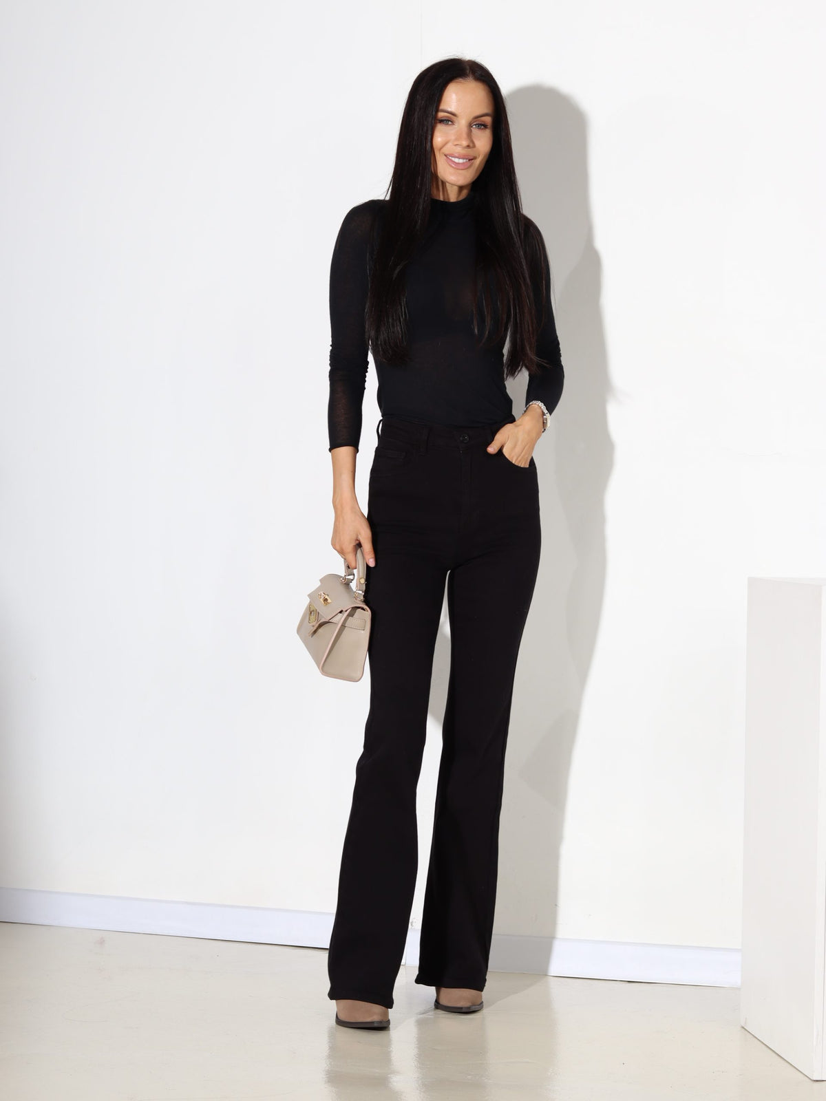 Melnas Laulia džinsa bikses "Flare fit , full length" - 17770