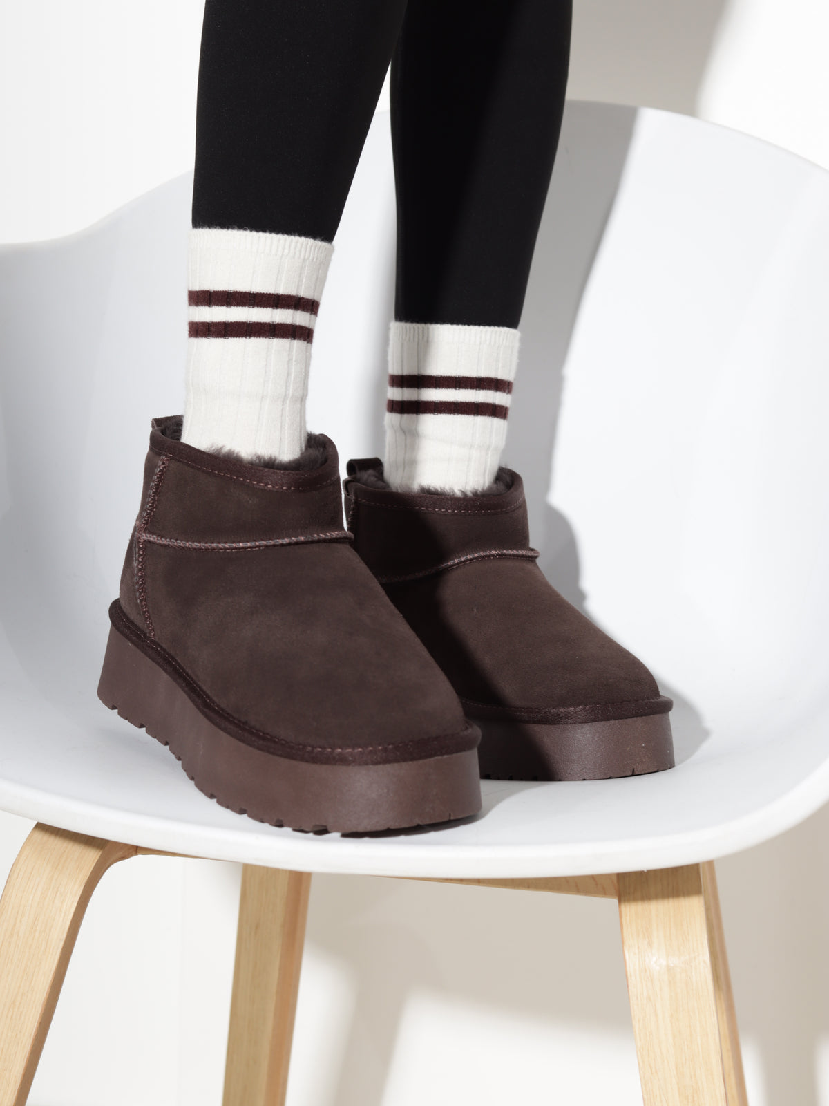T.brūni, d/zamšādas 'UGG' tipa zābaki  - 21200
