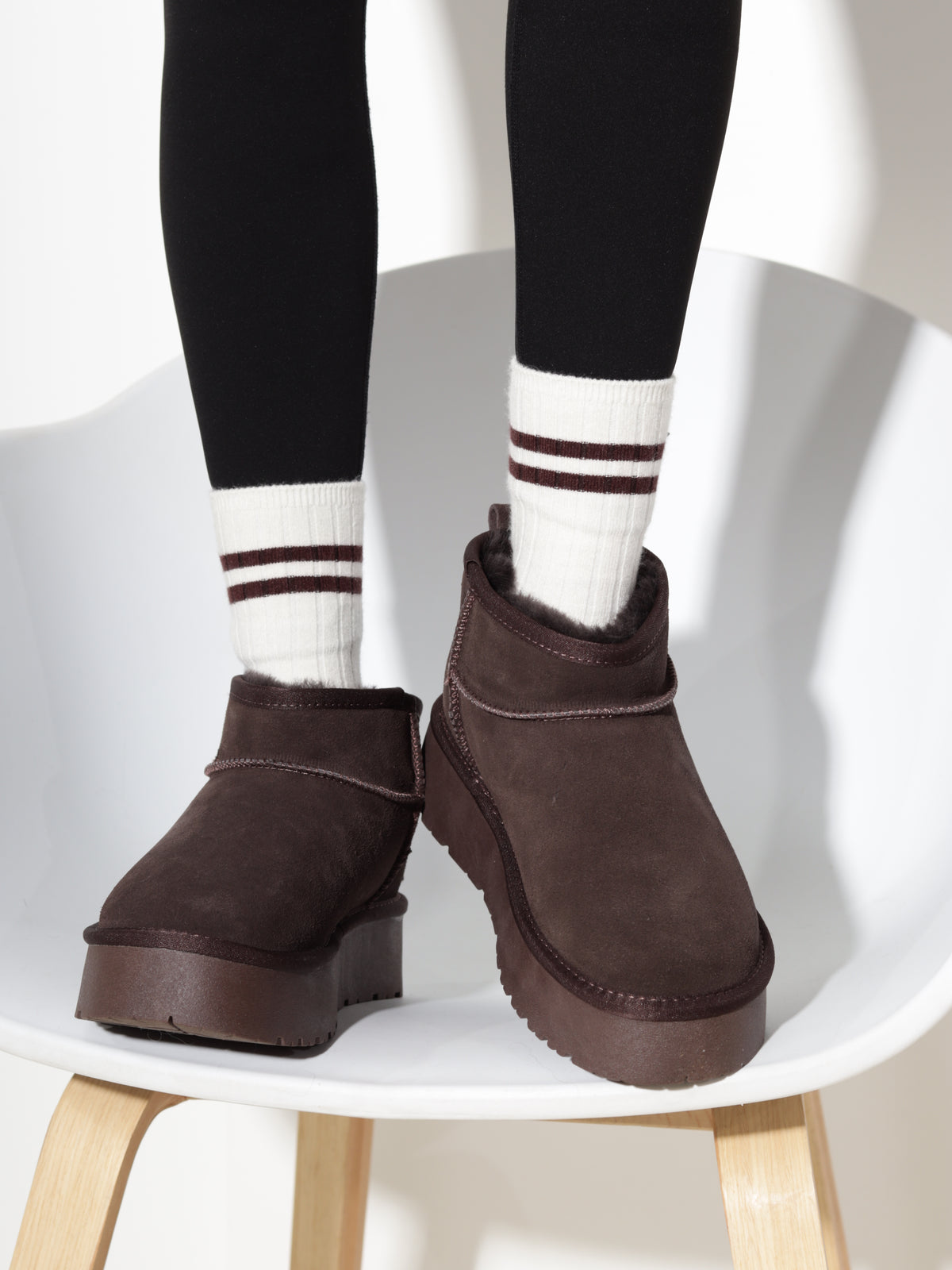 T.brūni, d/zamšādas 'UGG' tipa zābaki  - 21200